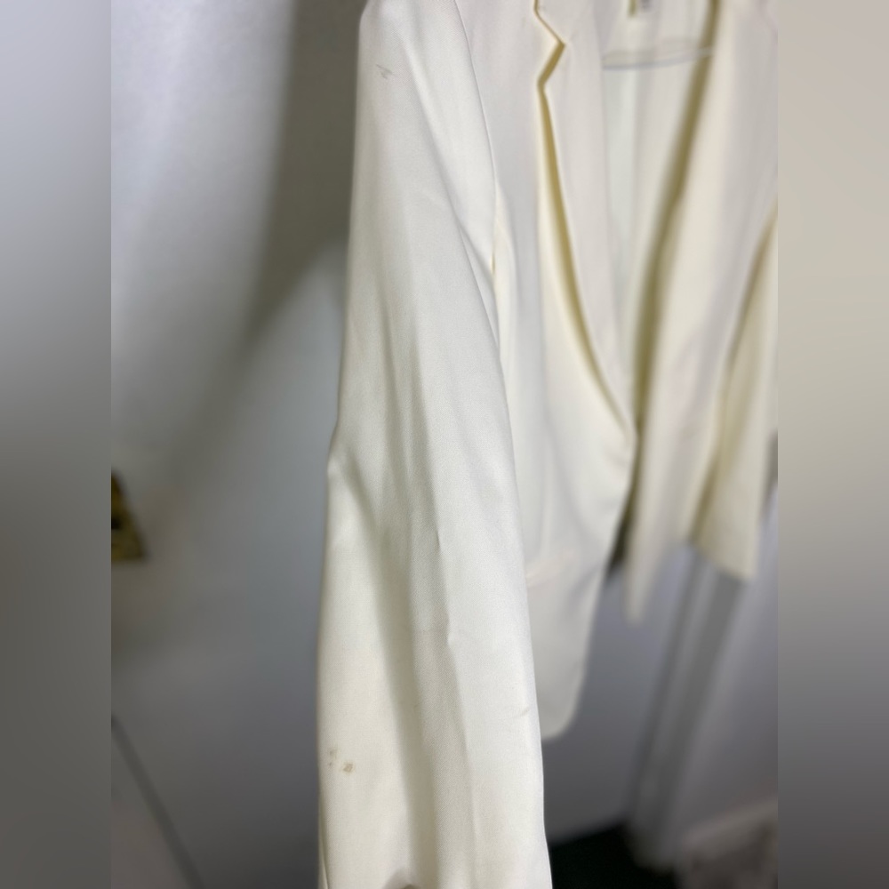H&M Blazer - Picture 3 of 4